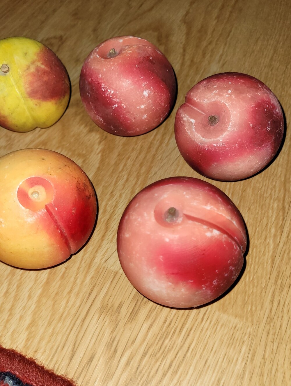 Vintage Stone Fruit Peaches - Picture 6 of 10